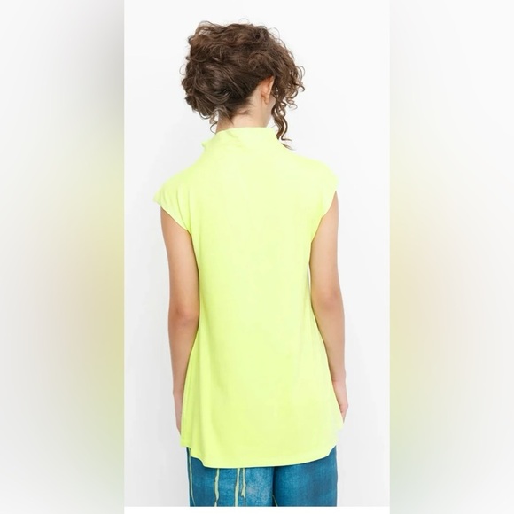 NWT OZAI N KU RACQUET
TANK TOP, LIME - Picture 4 of 13